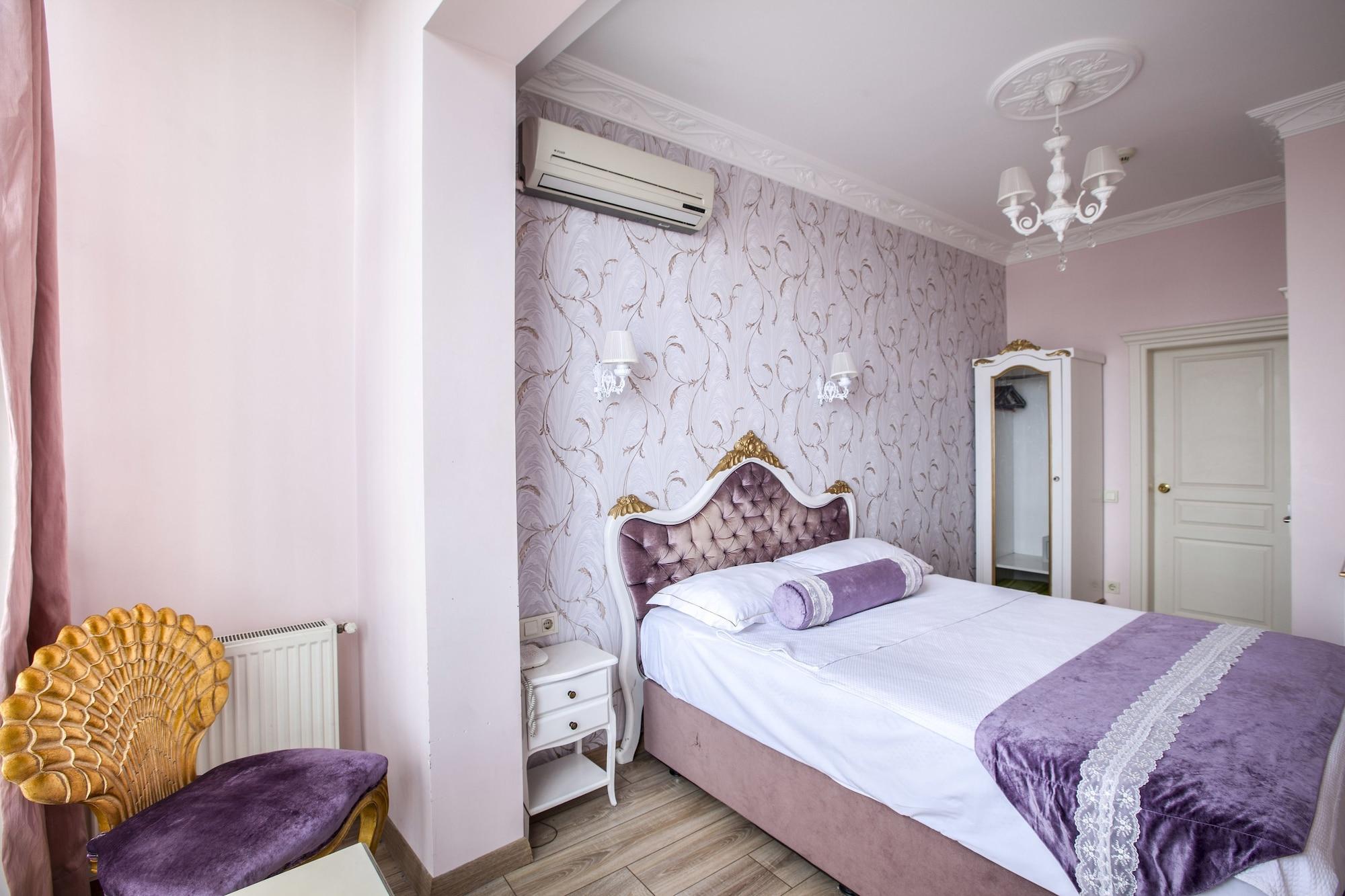 Отель Romantic 3*