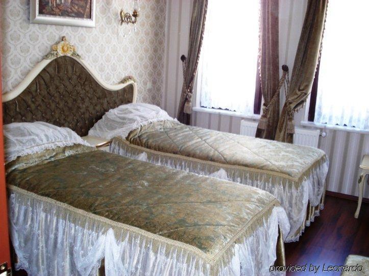 Romantic Отель 3*