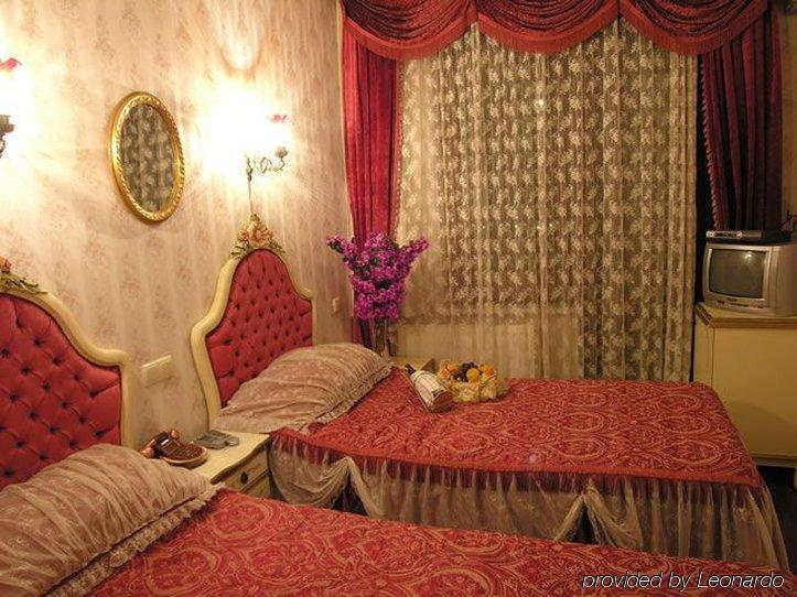 Отель Romantic